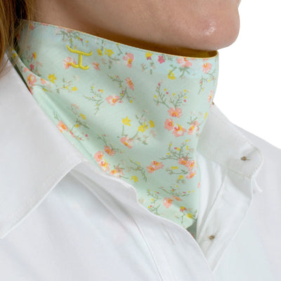 Just Country Womens Carlee Scarf Double Sided (Spearmint Wax Flowers/Butter)